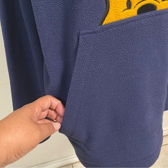 Disney Pooh Fleece Hoodie Pullover Sweater Size Medium - Picture 3 of 13